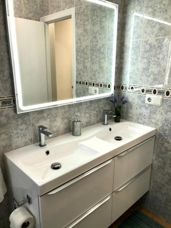 2 Bedroom 100 M To Playa De Locos ,pool Apartment Torrevieja