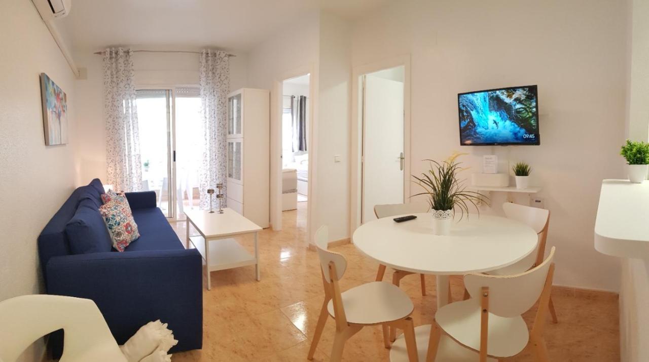 Apartment 2 Bedroom 100 M To Playa De Locos ,pool Torrevieja