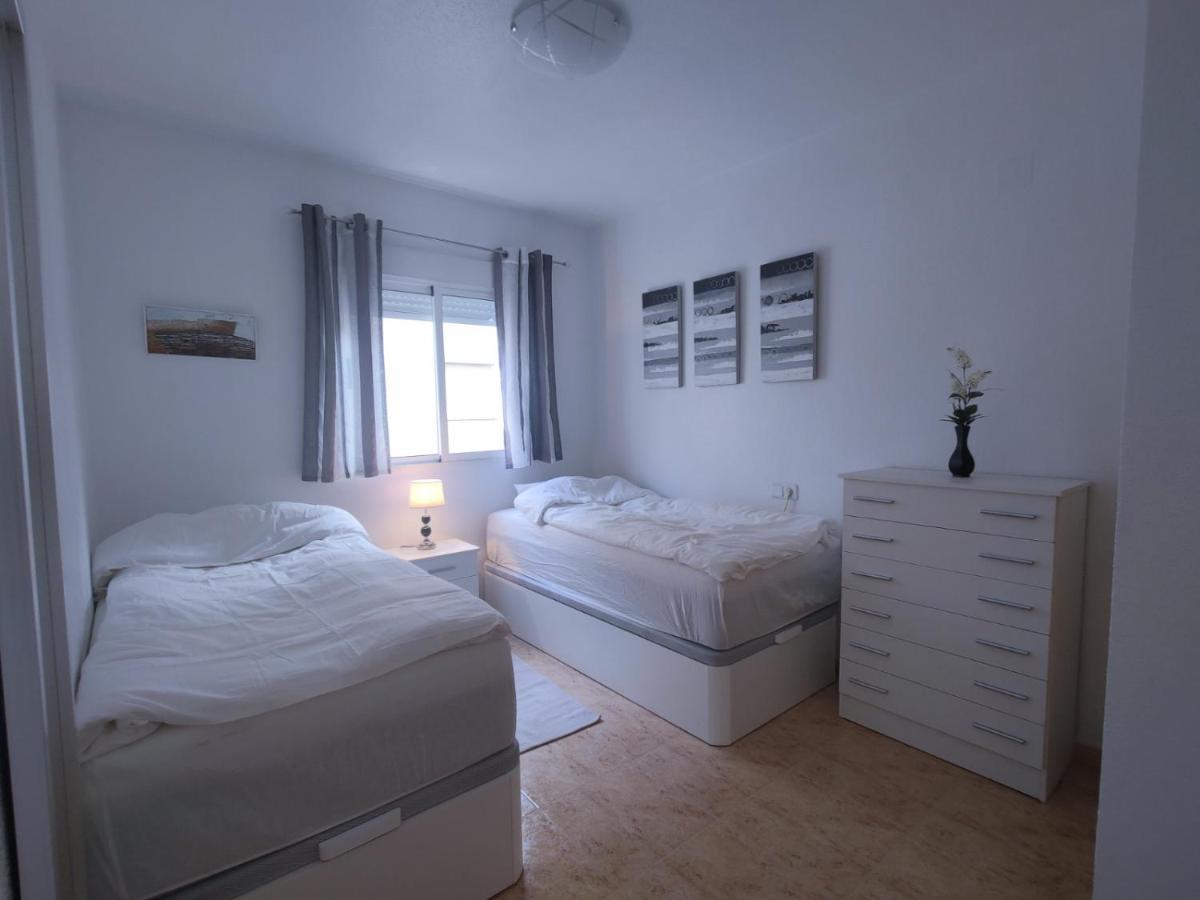 2 Bedroom 100 M To Playa De Locos ,pool Apartment *