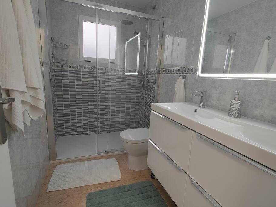 2 Bedroom 100 M To Playa De Locos ,pool *